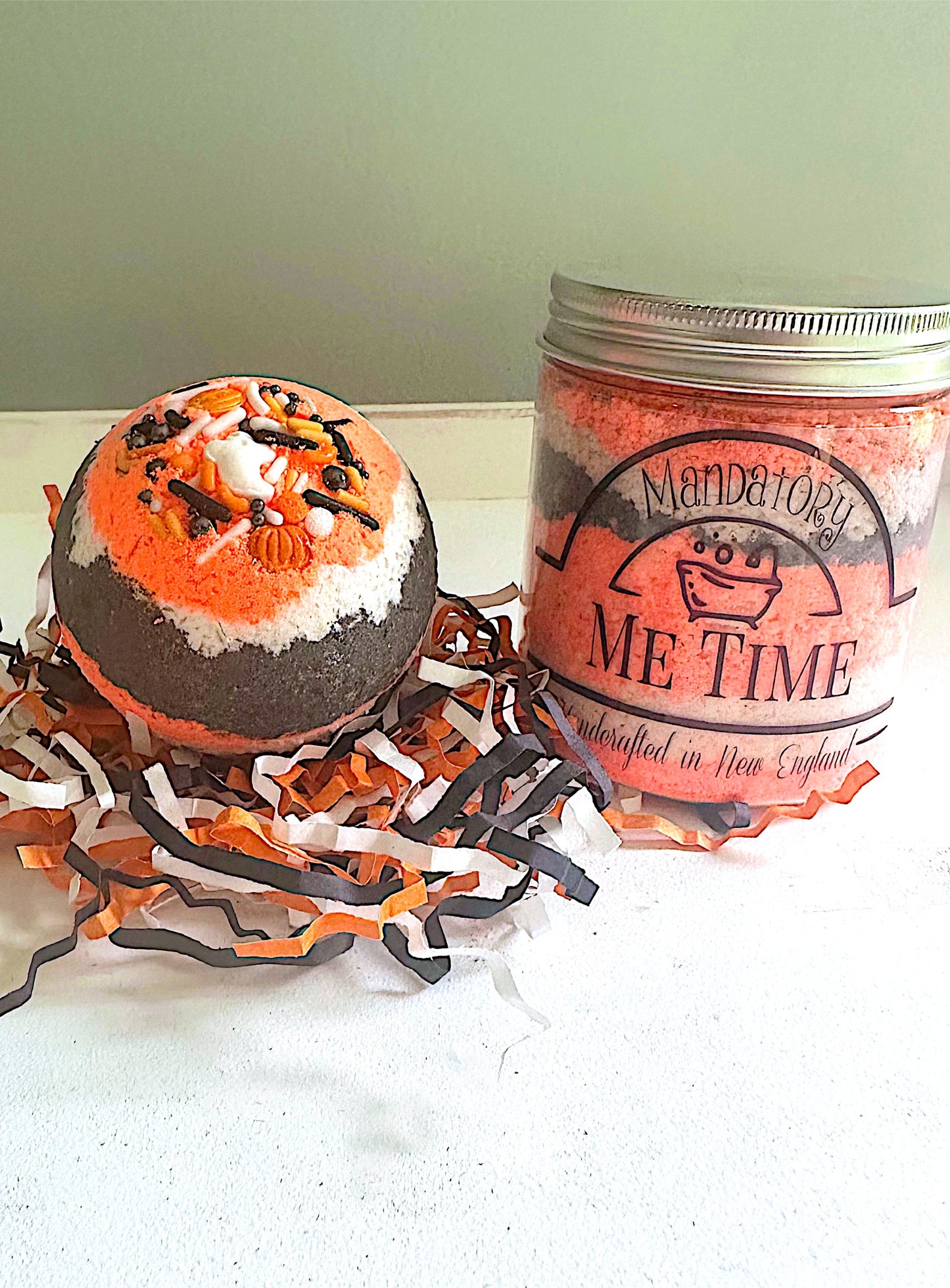 Trick or Treat Round Bath Bomb