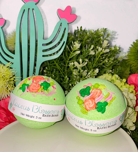 Green Cactus Blossoms Round Bath Bomb Topped with cute cactus and flower sprinkles