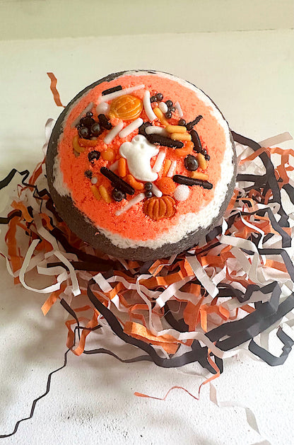 Trick or Treat Round Bath Bomb